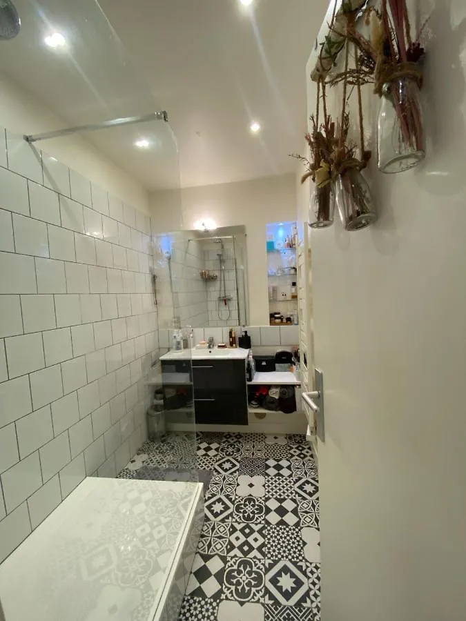 Apartment Appartement Douillet Au Coeur Du Quartier Gros Cailloux Paris